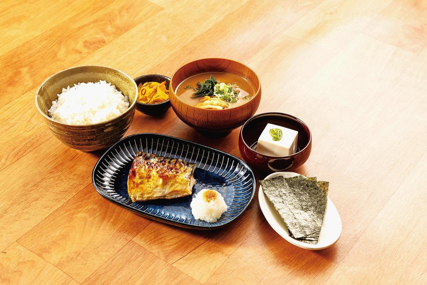 Red Roof & Namba Nipponbashi Hotel 3*